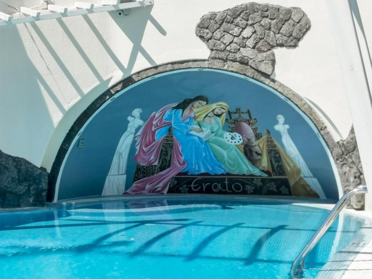Appart hôtel Erato 3*