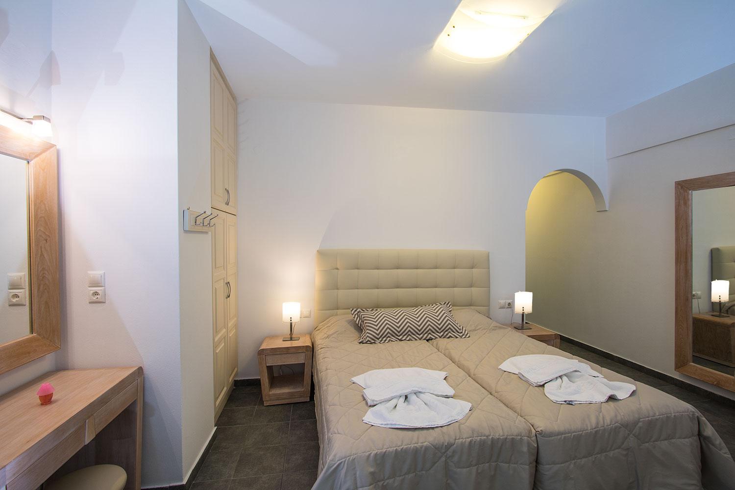 Erato Aparthotel