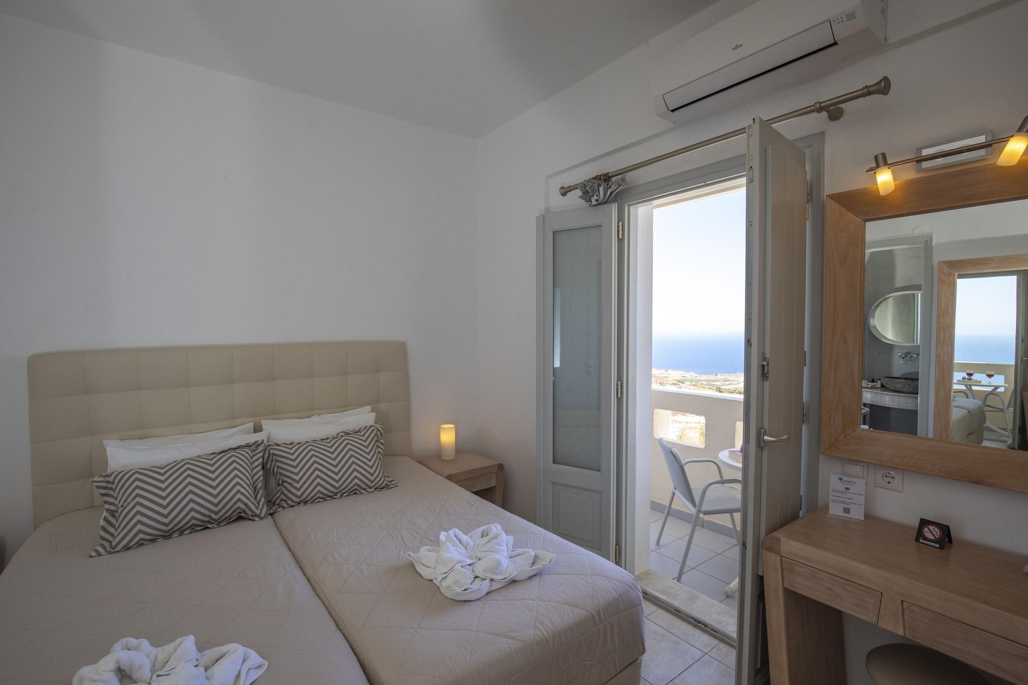 Erato Apartahotel