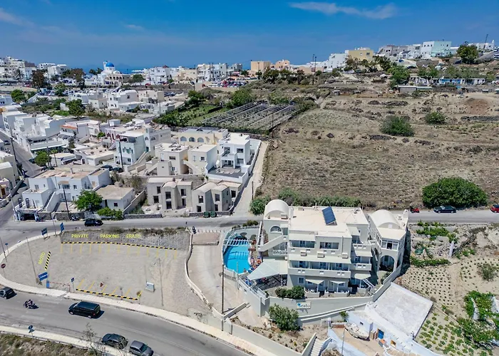 Erato Apartments